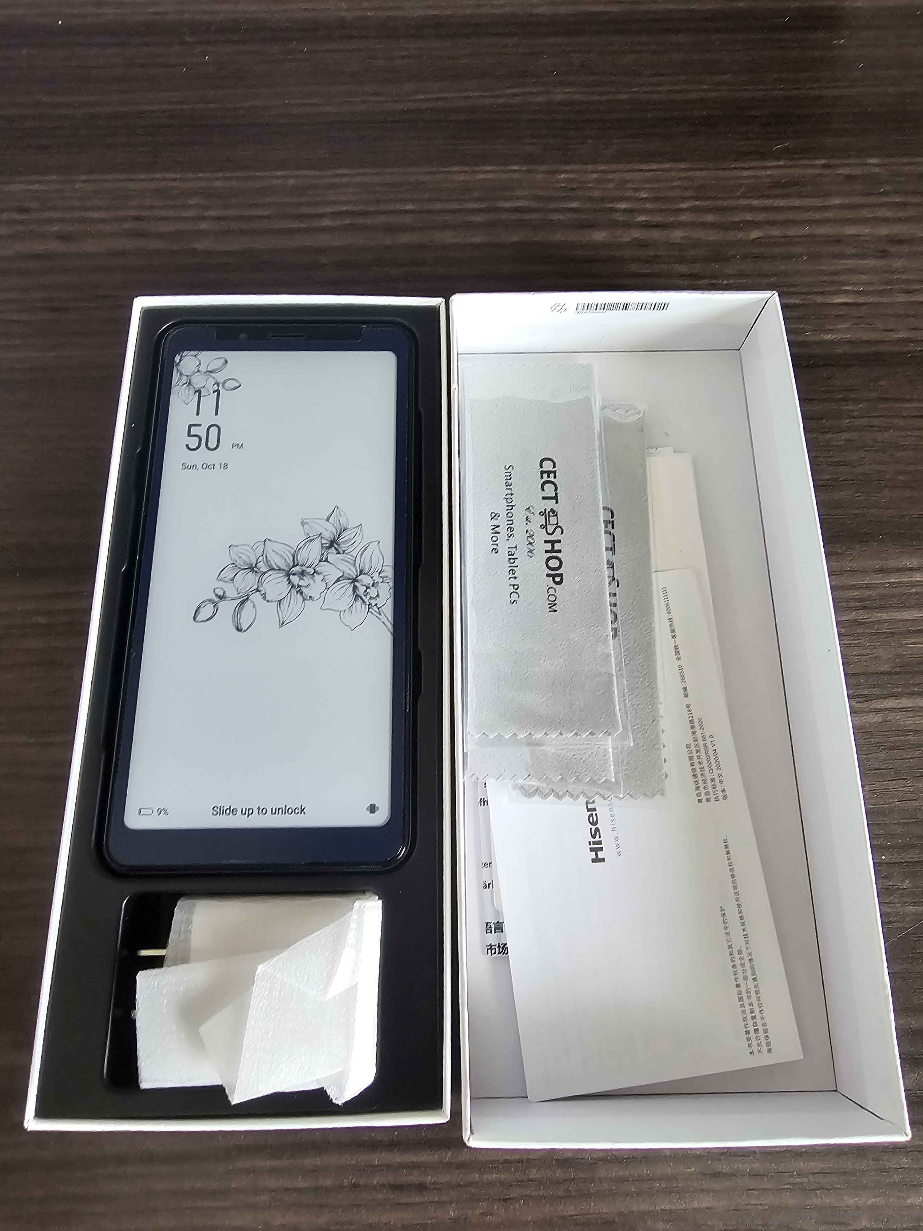 HISENSE A5 E-Ink Smartphone / E-Reader
