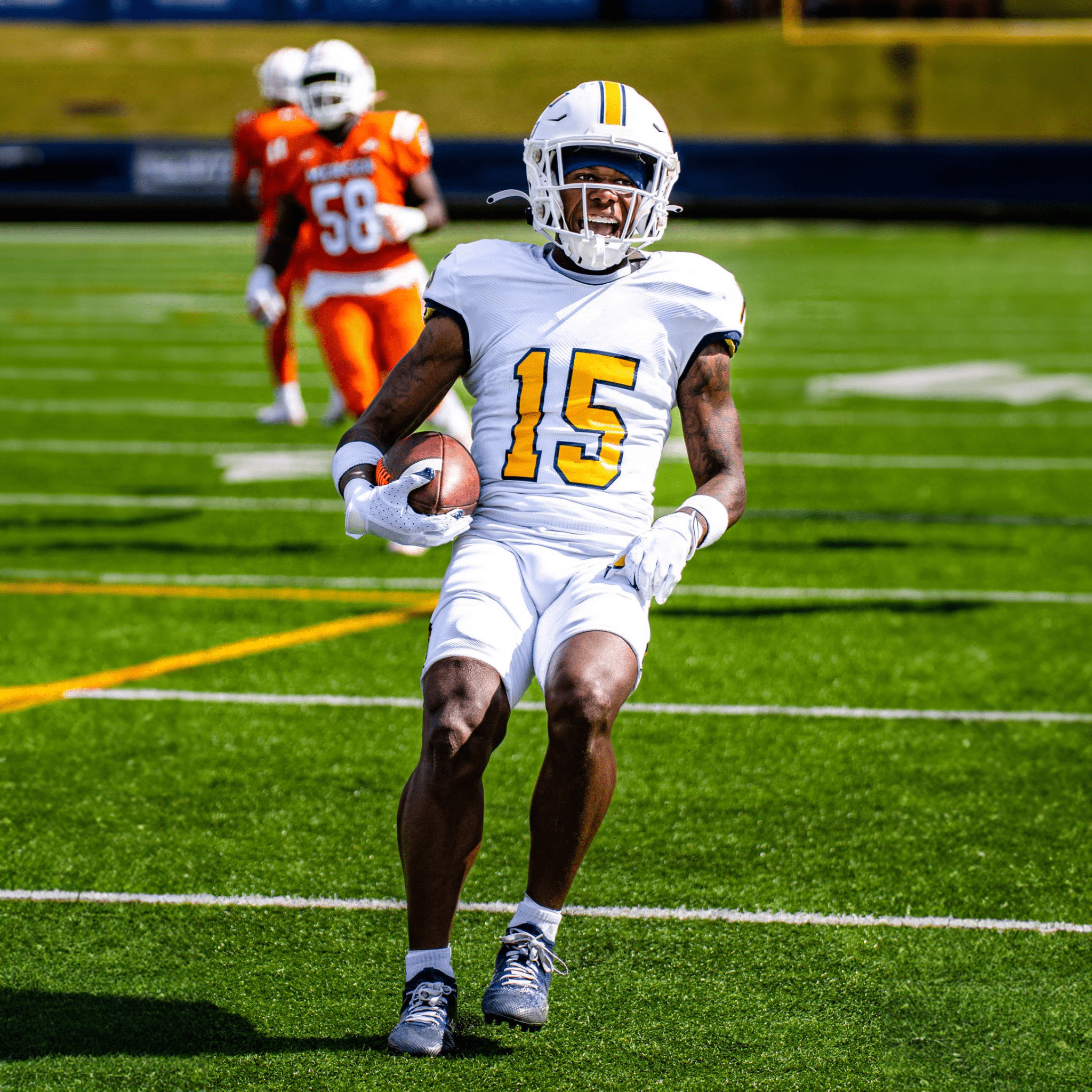 Kam Brown - Clutch