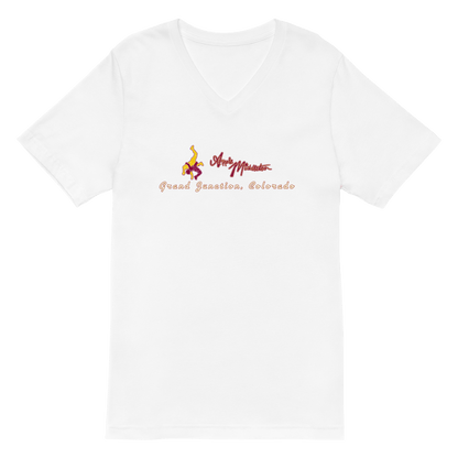 Apple Middleton | Mural & Patch V-neck T-shirt - Clutch -