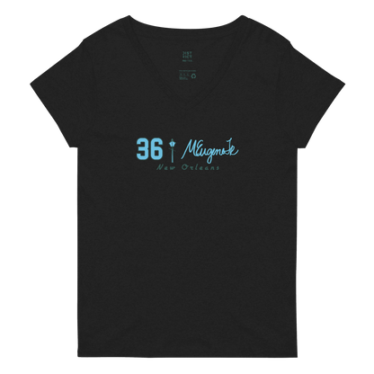 Mandel Eugene Jr. | Mural & Patch V-neck T-shirt - Clutch -